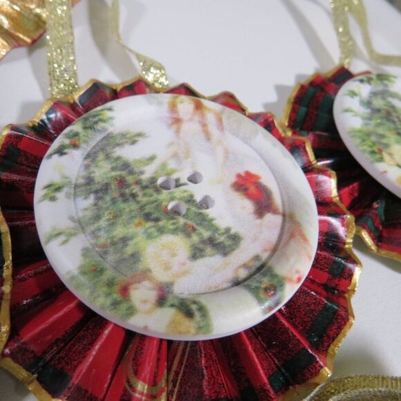 Victorian Christmas 3-D Rosettes large (20) collection - Picture 7 of 16